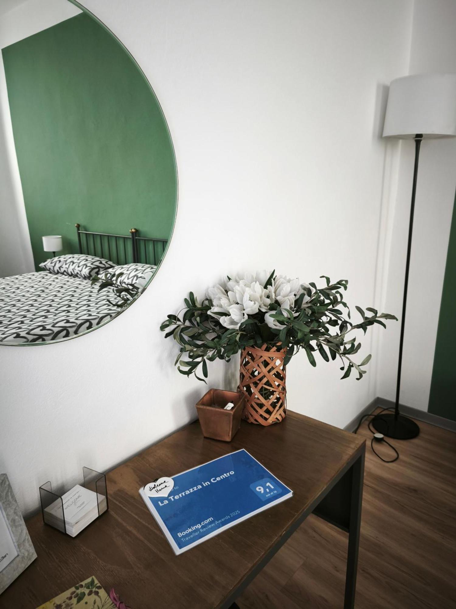 Apartamento La Terrazza In Centro Treviglio Exterior foto